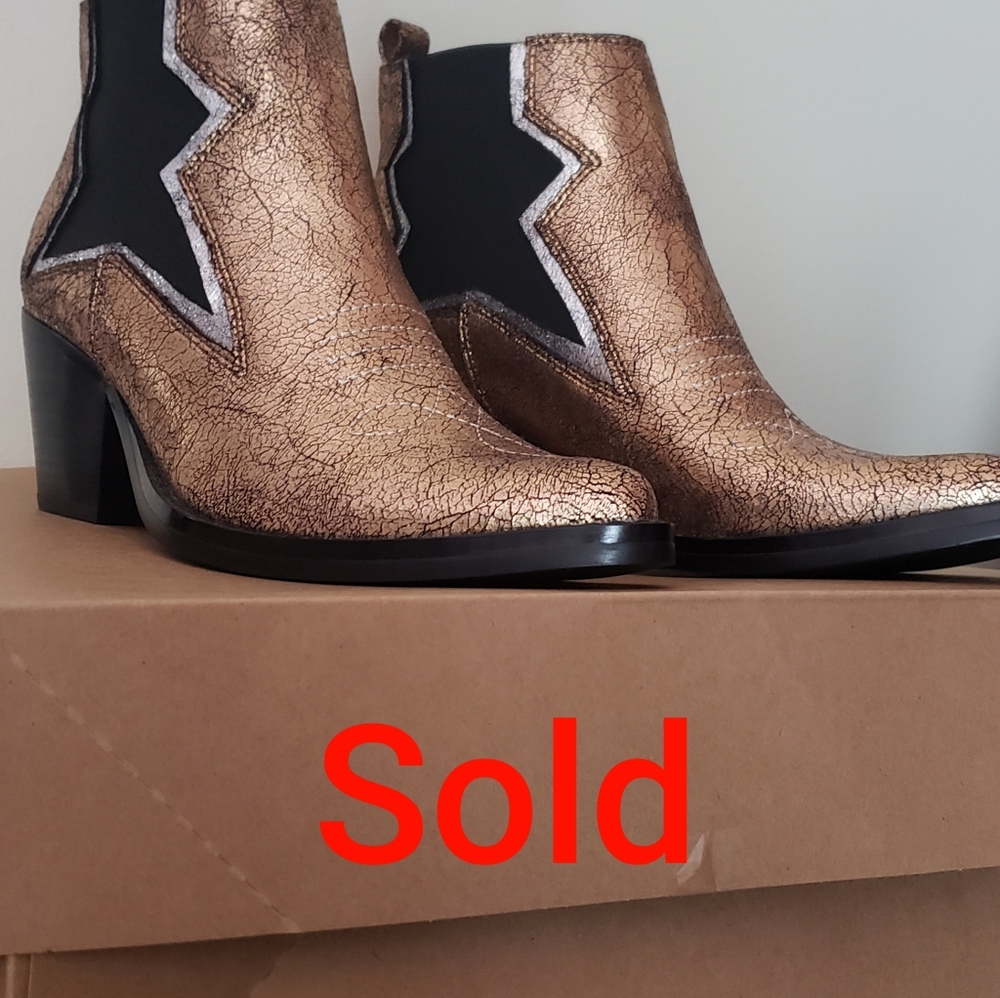 NEW Pointy Toe Stack Block Heel Western Curved Mid Ankle Booties Boots Rose Gold